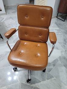 Premium deluxe chair
