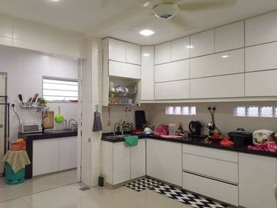 2-storey Terraced House For Sale in Seri Kembangan,SGR