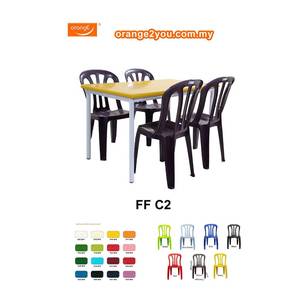 Fibreglass Cafe Table & Plastic Chair 1 + 4 (FF C2