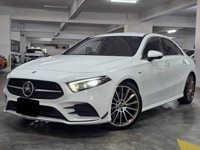 Mercedes Benz A250 250 AMG LINE in Serdang, SGR