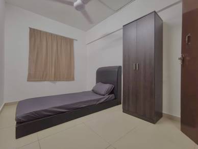 Room in Damansara Damai, SGR