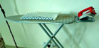 Iron Board + Seterika untuk Dijual