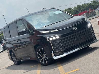 Toyota Voxy S-Z in Petaling Jaya, SGR