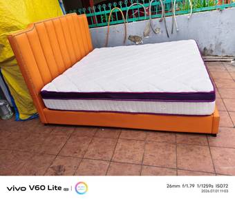 King divan bed set / katil tilam