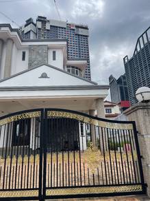 Bungalow House For Sale in Sri Petaling,KUL
