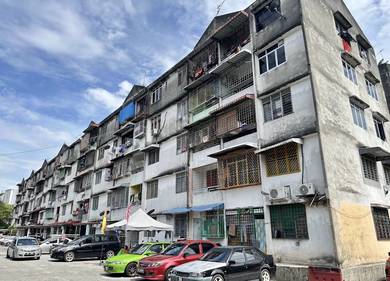 Flat For Sale in Taman Minang