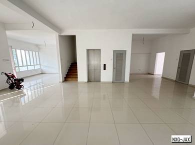 Semi-Detached House For Sale in Klang,SGR