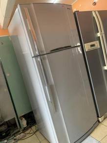 Toshiba BIG Fridge 2 Pintu Refrigerator Ais Sejuk