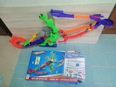 Hotwheels Wall Tracks Set