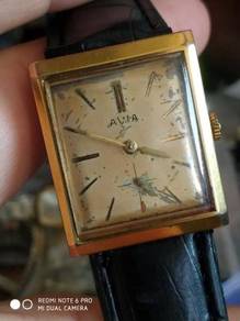 Vintage Avia gent watch