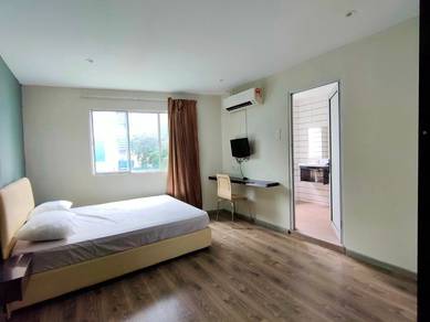 Room in KLCC, KUL