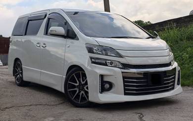 Toyota Vellfire GS in Sungai Besi, KUL