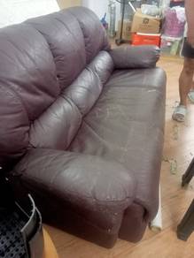 sofa kulit 