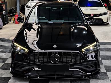 Mercedes Benz C300 300 AMG LINE in Desa Petaling, KUL