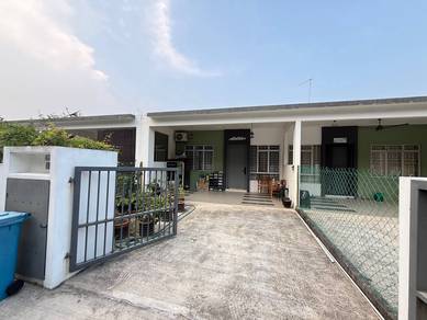 1-storey Terraced House For Sale in Banting,SGR