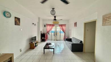 Condominium For Sale in Endah Ria