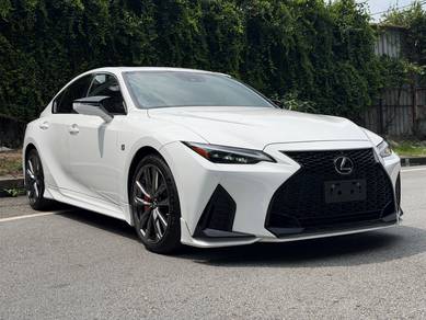 Lexus IS 300 F-SPORT in Ampang Hilir, KUL