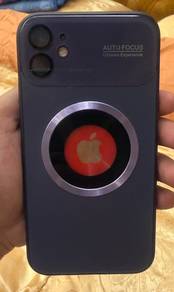 iPhone 11 (Red)