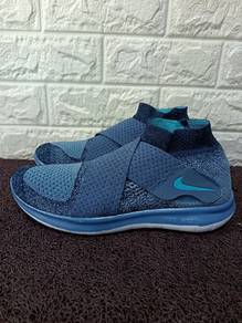 Uk7 Nike Free RN Motion Flyknit