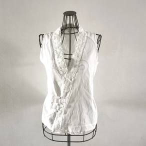 Chinese Style Closure V-neck Sleeveless Top