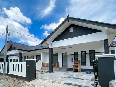 Semi-Detached House in Bukit Payung,TRG