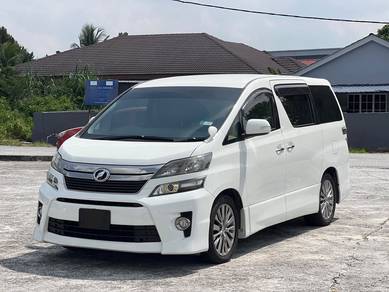 Toyota Vellfire Z GOLDEN EYES in Cheras, KUL
