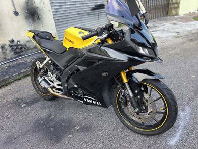 Yamaha R15