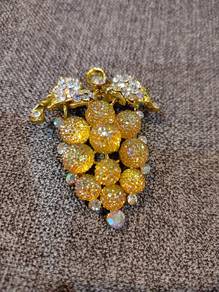 brooch