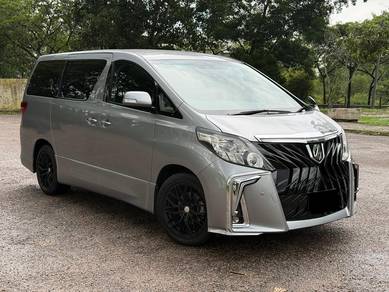 Toyota Alphard 240S in Johor Bahru, JHR