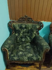 sofa untuk dijual tiada jenama.. sy urgent nk duit