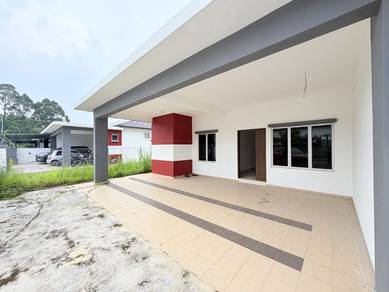 Semi-Detached House For Sale in Senawang,NSN