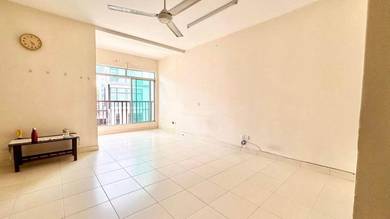 Condominium For Sale in Villa Park