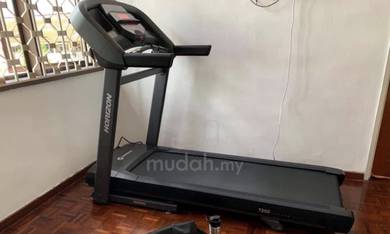 Johnson Fitness Horizon T202 Treadmill