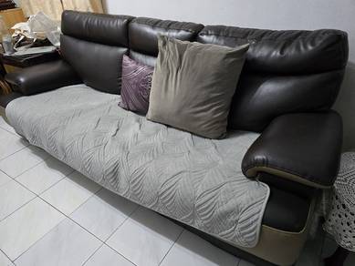 3 seater sofa in good condition