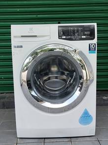 Electrotlux inverter front load hot washer 9/-kg