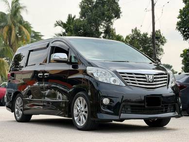Toyota Alphard 240S in Johor Bahru, JHR