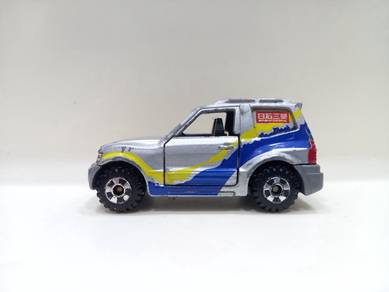 Tomica No. 72 Mitsubishi Pajero Rally Type Diecast