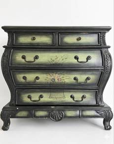 Vintage Bombay chest