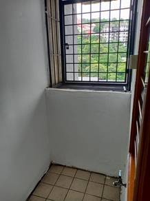 Apartment For Sale in Pangsapuri Sri Malaysia