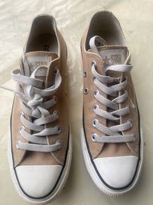 convers shoes