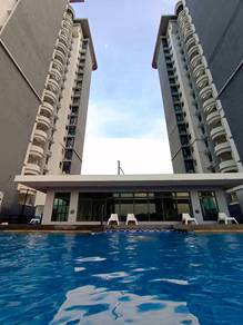 Condominium For Sale in Palace Court