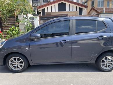 Perodua Axia G in Putra Heights, SGR