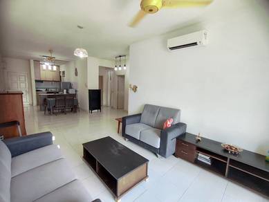 Condominium For Rent in Metropolitan Square
