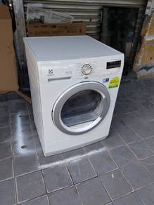 Electrolux heat pump dryer pengering baju 8k