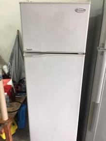 Sejuk Toshiba Ais Ice Refrigerator Fridge Peti
