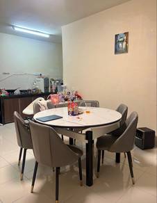 Meja makan and 6 chairs
