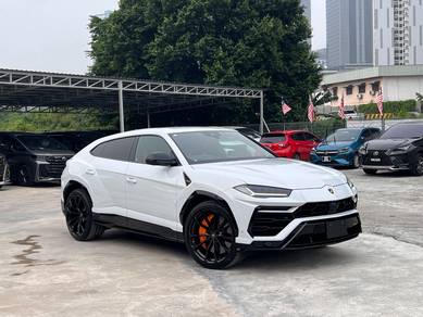 Lamborghini Urus in Jalan Kuching, KUL