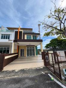3-storey Terraced House For Sale in Balik Pulau,PNG