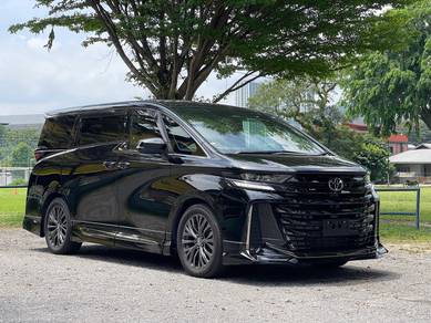 Toyota Vellfire Z PREMIER in KLCC, KUL