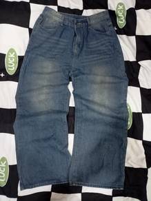 Baggy jeans